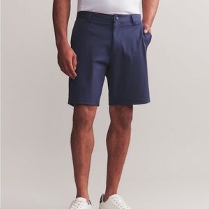 Rhone 9" Commuter Short in Navy NWT